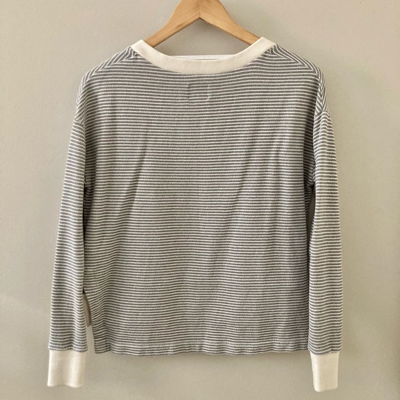 Alternative beige striped sweater XS - Picture 2 of 5